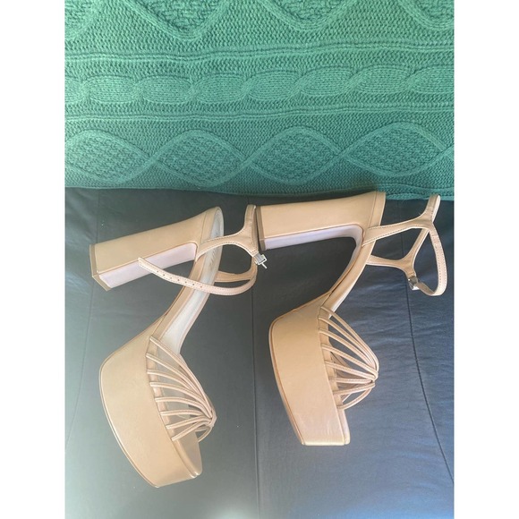 Schutz Yanna Platform NWOT 10.5B beige - Picture 8 of 9